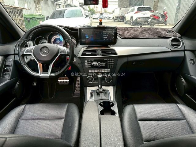 2013年C250 AMG/天窗/電動椅/安卓機/多功能快控/顯影  第5張相片