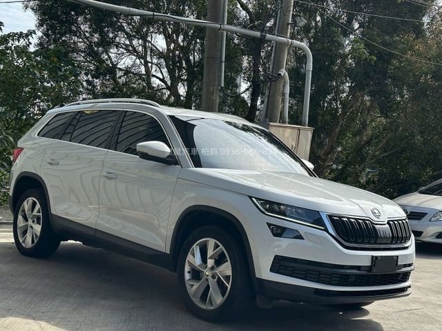 2021年Kodiaq 四傳/七人座/全景天窗/IKEY/摸門/環景/恆溫/電尾門  第2張相片