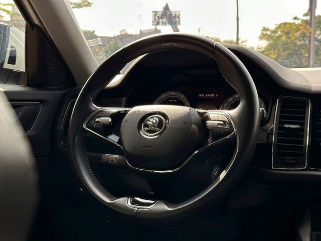 2021年Kodiaq 四傳/七人座/全景天窗/IKEY/摸門/環景/恆溫/電尾門  第11張相片