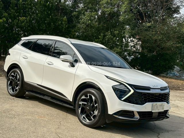 2023年Sportage 免Key/電動椅/盲點/360環景/ACC/HK音響  第2張相片