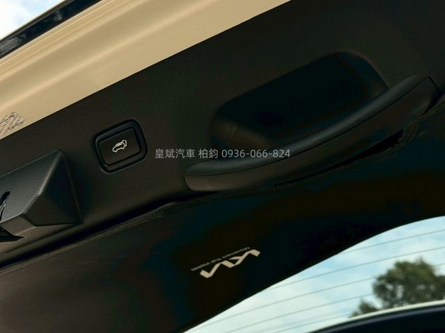 2023年Sportage 免Key/電動椅/盲點/360環景/ACC/HK音響  第18張相片