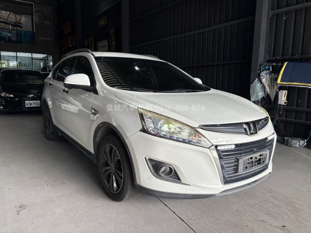 2014年U6 HID頭燈/摸門解鎖/lKEY/360環景/電動座椅/電動尾門/天窗  第3張相片