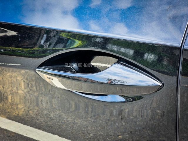 2017年RX200t 頂級版/360環景/盲點/雷達/IKEY摸門/電尾門/雙通風電動椅  第5張相片