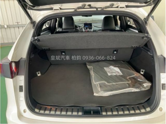 2015年NX200T F-Sport/4WD/全景/環景/盲點/IKEY/摸門/電動椅/電尾門/恆溫  第8張相片