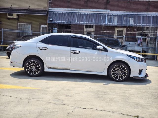 2015年Altis IKEY/摸門/LED燈/恆溫/安卓機/顯影/雷達  第3張相片