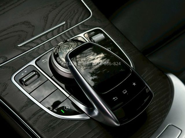 2015年C300 23P跟車/AMG/免kEY/全景天窗/換檔撥片/盲點/摸門/電冷熱椅/柏林  第12張相片