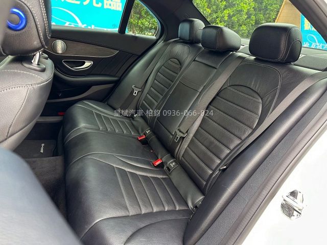2015年C300 23P跟車/AMG/免kEY/全景天窗/換檔撥片/盲點/摸門/電冷熱椅/柏林  第17張相片