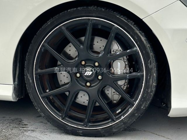 2014年A45 AMG/蘋果樹/全景天窗/南極星/改輪圈/碟盤/卡鉗  第4張相片