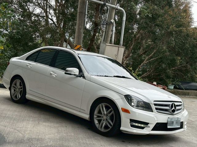 2013年C250 AMG/天窗/電動椅/安卓機/多功能快控/顯影  第2張相片