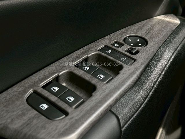 2023年Sportage 免Key/電動椅/盲點/360環景/ACC/HK音響  第11張相片