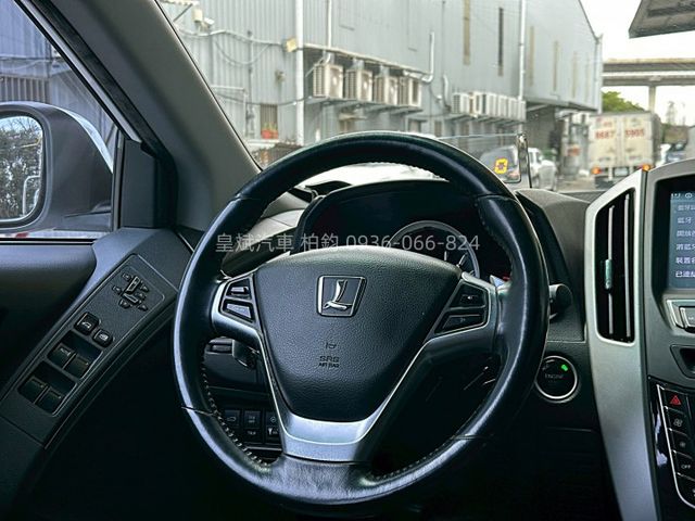 2014年U6 HID頭燈/摸門解鎖/lKEY/360環景/電動座椅/電動尾門/天窗  第6張相片