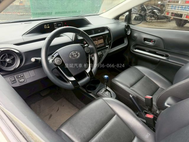 2021年Prius C  第7張相片