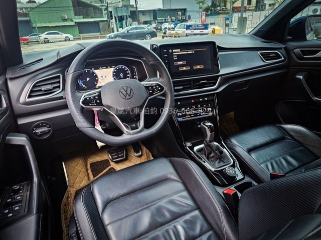 2023年T-Roc R-Line 4MOTION/R-Line/ACC/全景天窗/IKEY/摸門/電尾門/恆溫/顯影  第12張相片