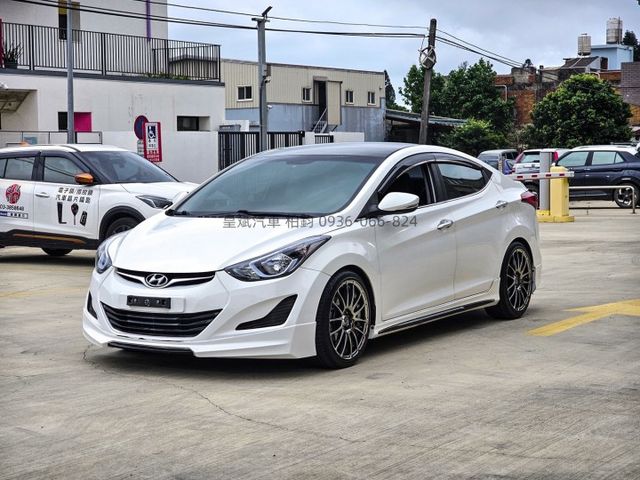 2015年Elantra 恆溫/藍牙/顯影/雷達/改輪圈/尾翼  第1張相片