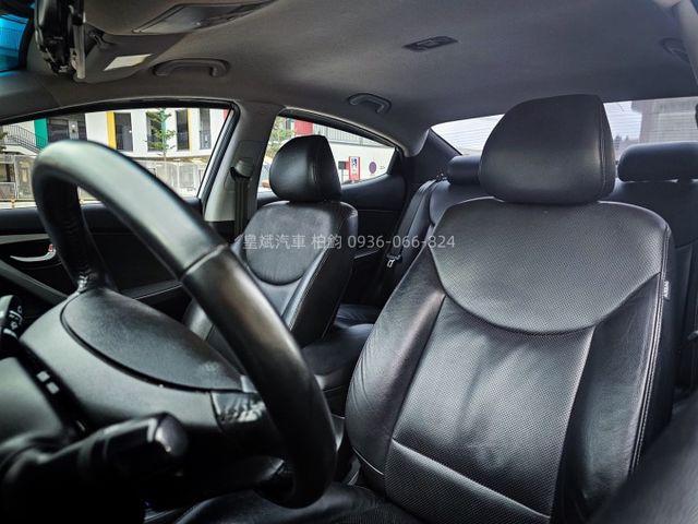 2015年Elantra 恆溫/藍牙/顯影/雷達/改輪圈/尾翼  第6張相片