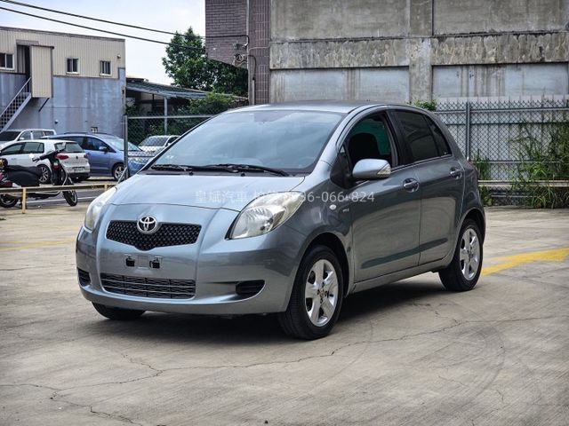 2009年Yaris  第1張相片