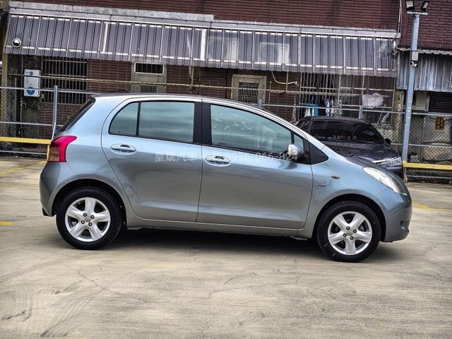 2009年Yaris  第3張相片