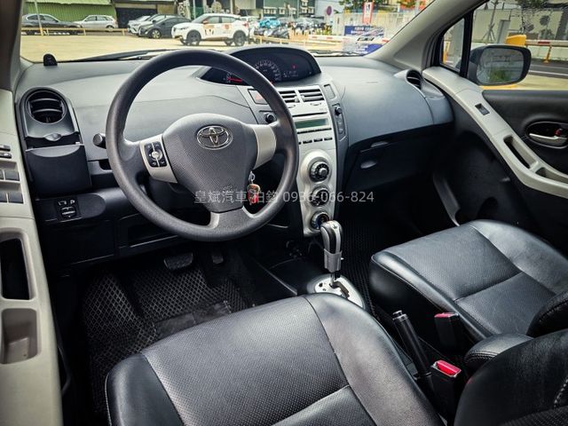 2009年Yaris  第10張相片