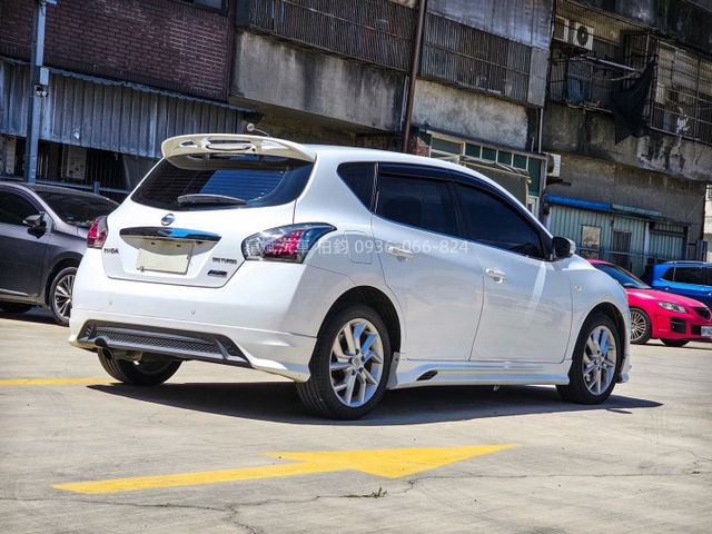 2015年Tiida TURBO/HID燈/恆溫/顯影/雷達/IKEY/摸門/渦輪表  第4張相片