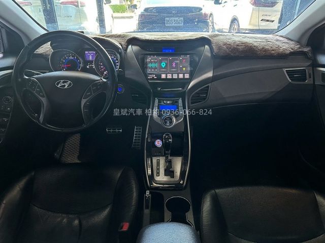 2012年Elantra 免KEY/安卓機/多功能方向盤/循跡防滑/導航/倒車顯影  第5張相片