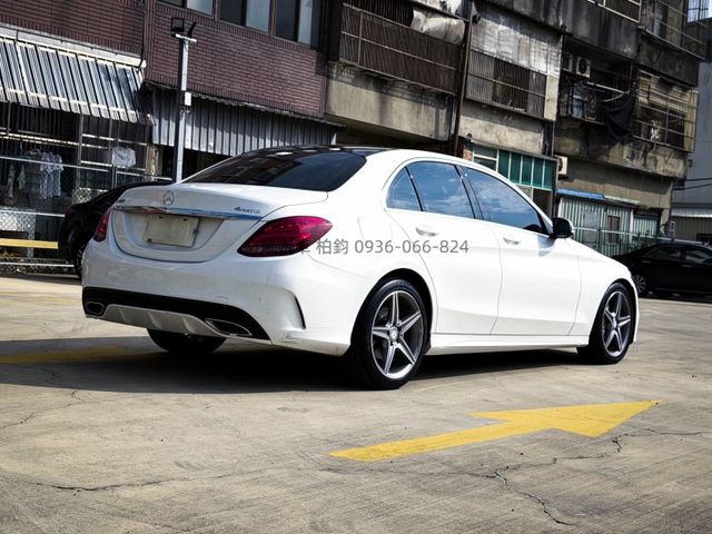 2016年C300 4Matic AMG/全景天窗/雙魚眼/盲點/顯影/雷達/IKEY/恆溫  第3張相片