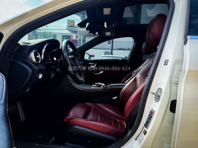 2016年C300 4Matic AMG/全景天窗/雙魚眼/盲點/顯影/雷達/IKEY/恆溫  第7張相片