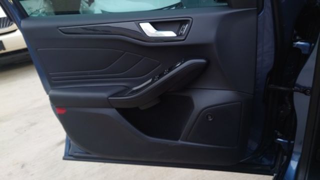 FORD福特 FOCUS  第16張相片