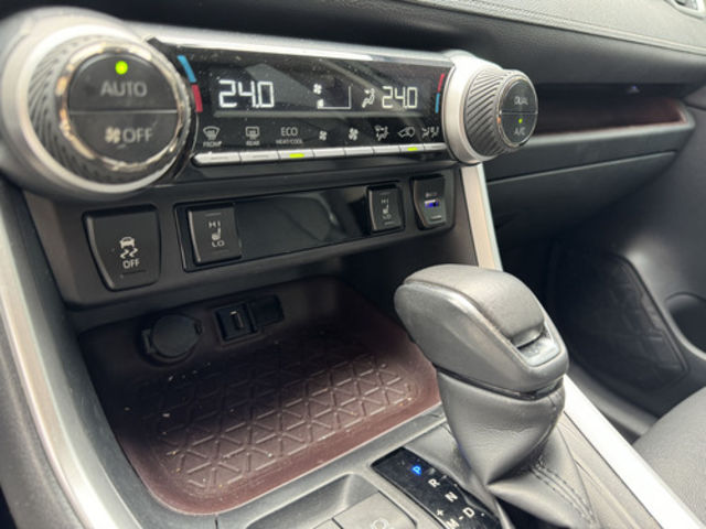 TOYOTA豐田 RAV4  第12張相片