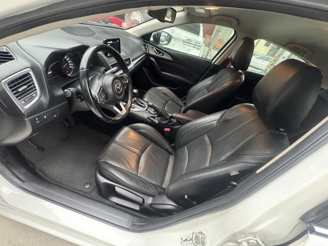 MAZDA馬自達 MAZDA 3  第8張相片