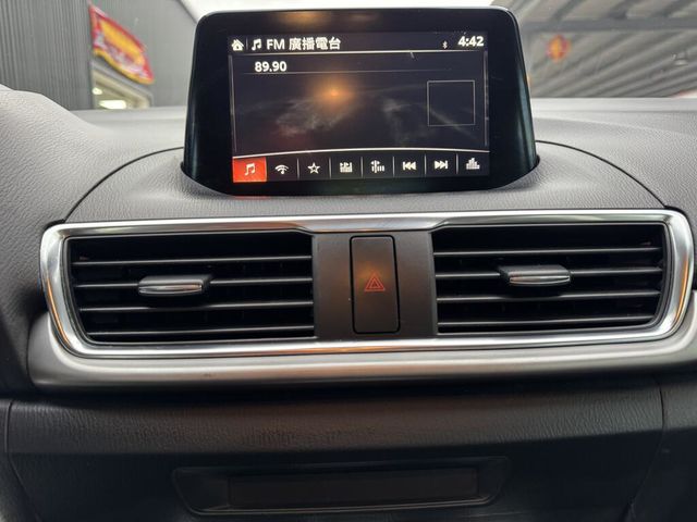 MAZDA馬自達 MAZDA 3  第12張相片