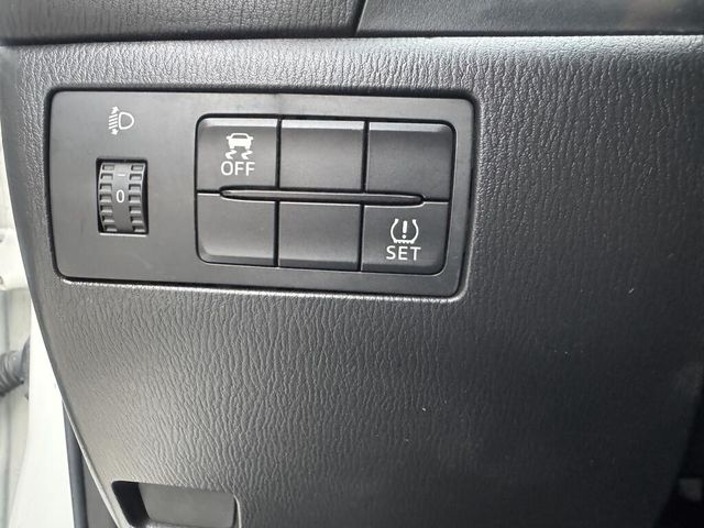 MAZDA馬自達 MAZDA 3  第14張相片
