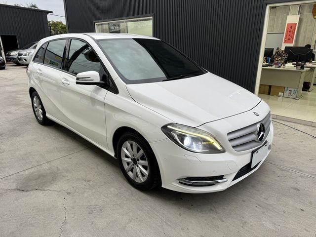M-BENZ賓士 B180  第3張相片