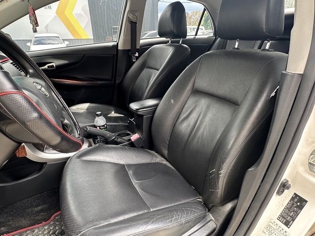 TOYOTA豐田 ALTIS  第11張相片