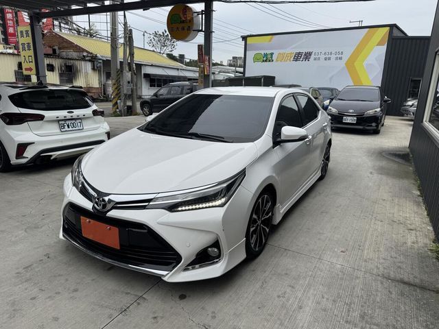 TOYOTA豐田 ALTIS  第1張相片