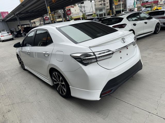 TOYOTA豐田 ALTIS  第7張相片
