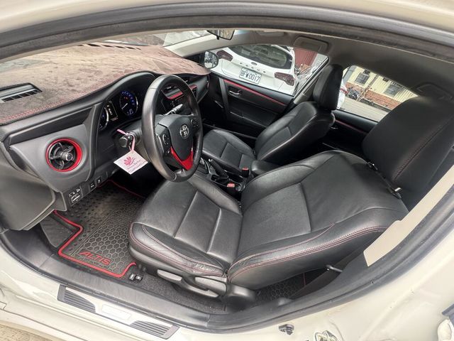 TOYOTA豐田 ALTIS  第13張相片