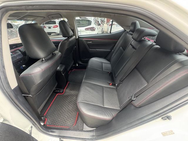 TOYOTA豐田 ALTIS  第15張相片