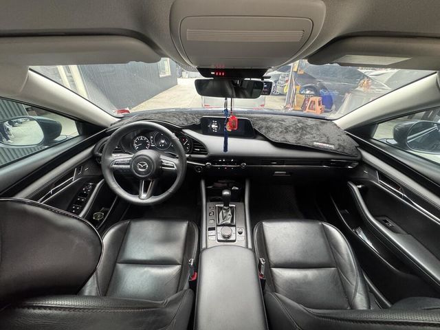MAZDA馬自達 MAZDA 3  第9張相片