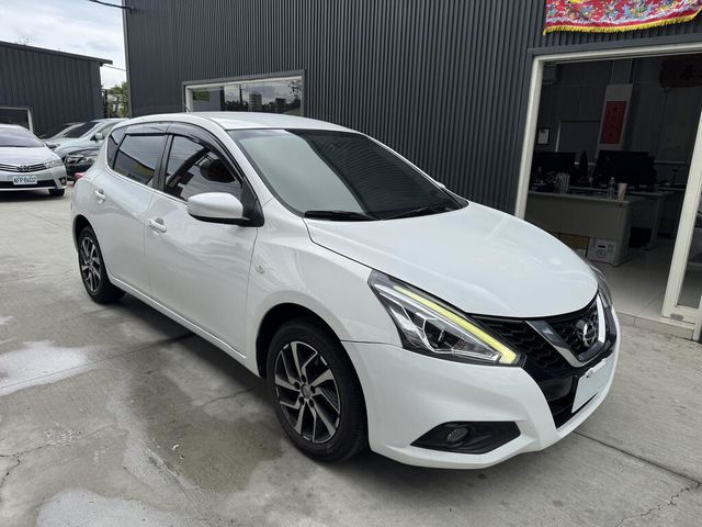 NISSAN日產 TIIDA  第3張相片