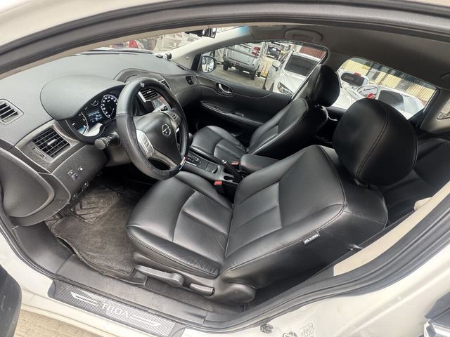 NISSAN日產 TIIDA  第7張相片