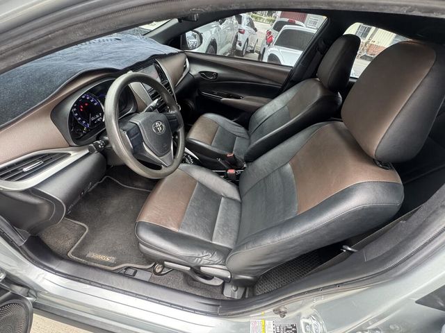 TOYOTA豐田 YARIS CROSSOVER  第8張相片