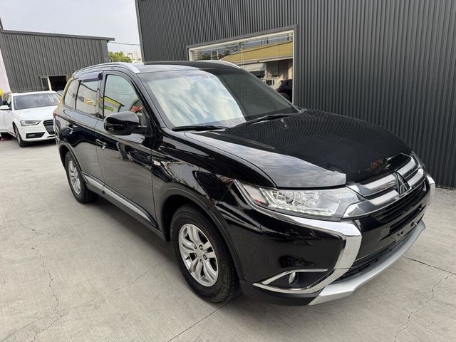 MITSUBISHI三菱 OUTLANDER  第3張相片
