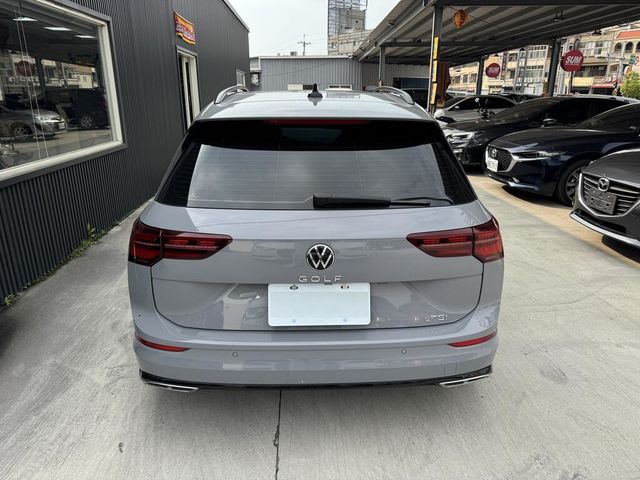 VOLKSWAGEN福斯 GOLF VARIANT  第6張相片