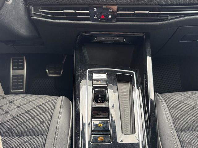 VOLKSWAGEN福斯 GOLF VARIANT  第13張相片