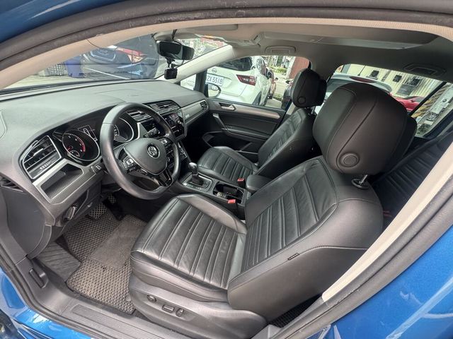 VOLKSWAGEN福斯 TOURAN  第8張相片