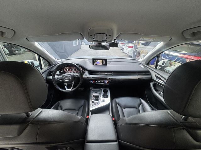 AUDI奧迪 Q7  第10張相片