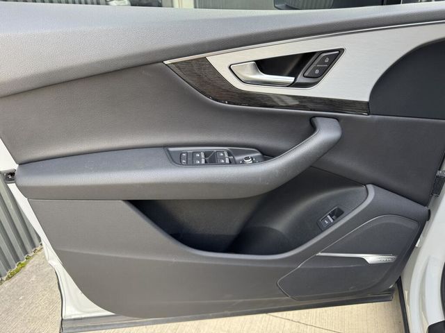 AUDI奧迪 Q7  第15張相片