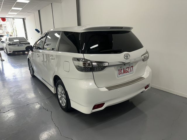 TOYOTA豐田 WISH  第1張相片