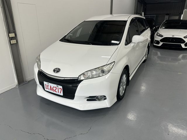 TOYOTA豐田 WISH  第4張相片