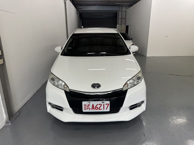 TOYOTA豐田 WISH  第5張相片